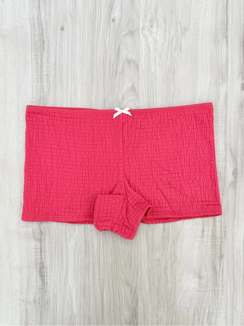Dippin' Daisy's Luisa Red Textured Swim Shorts